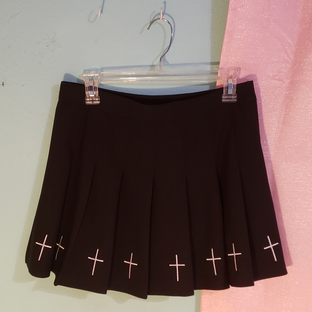 pleated black cross skirt